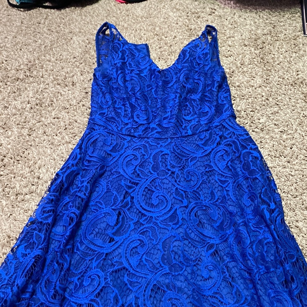 blue dress